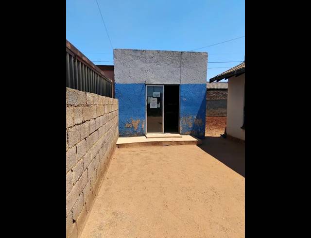 2 BEDROOM HOUSE FOR SALE IN PROTEA GLEN
